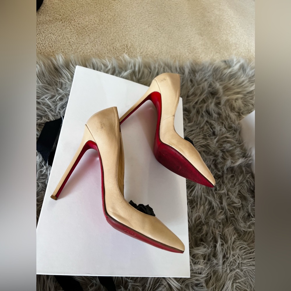 🌟 FREE 🌟 Shipping 🌟 Christian Louboutin Nude 💯 Wardrobe Must Have - Picture 10 of 13
